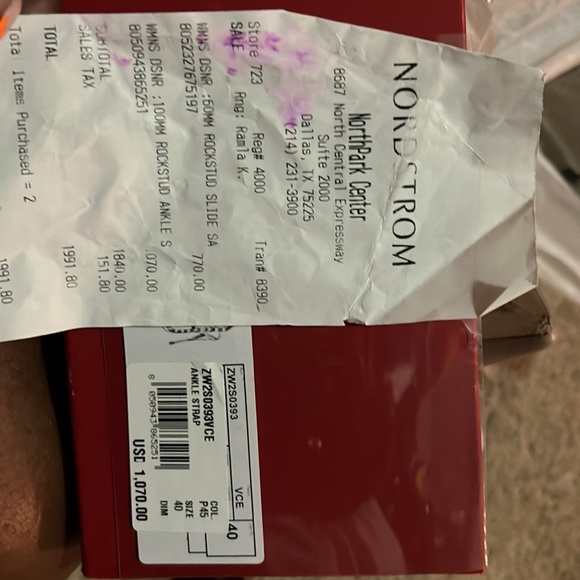 Valentino. - Picture 6 of 6